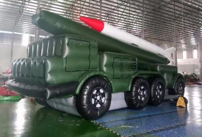 西工迷彩导弹车