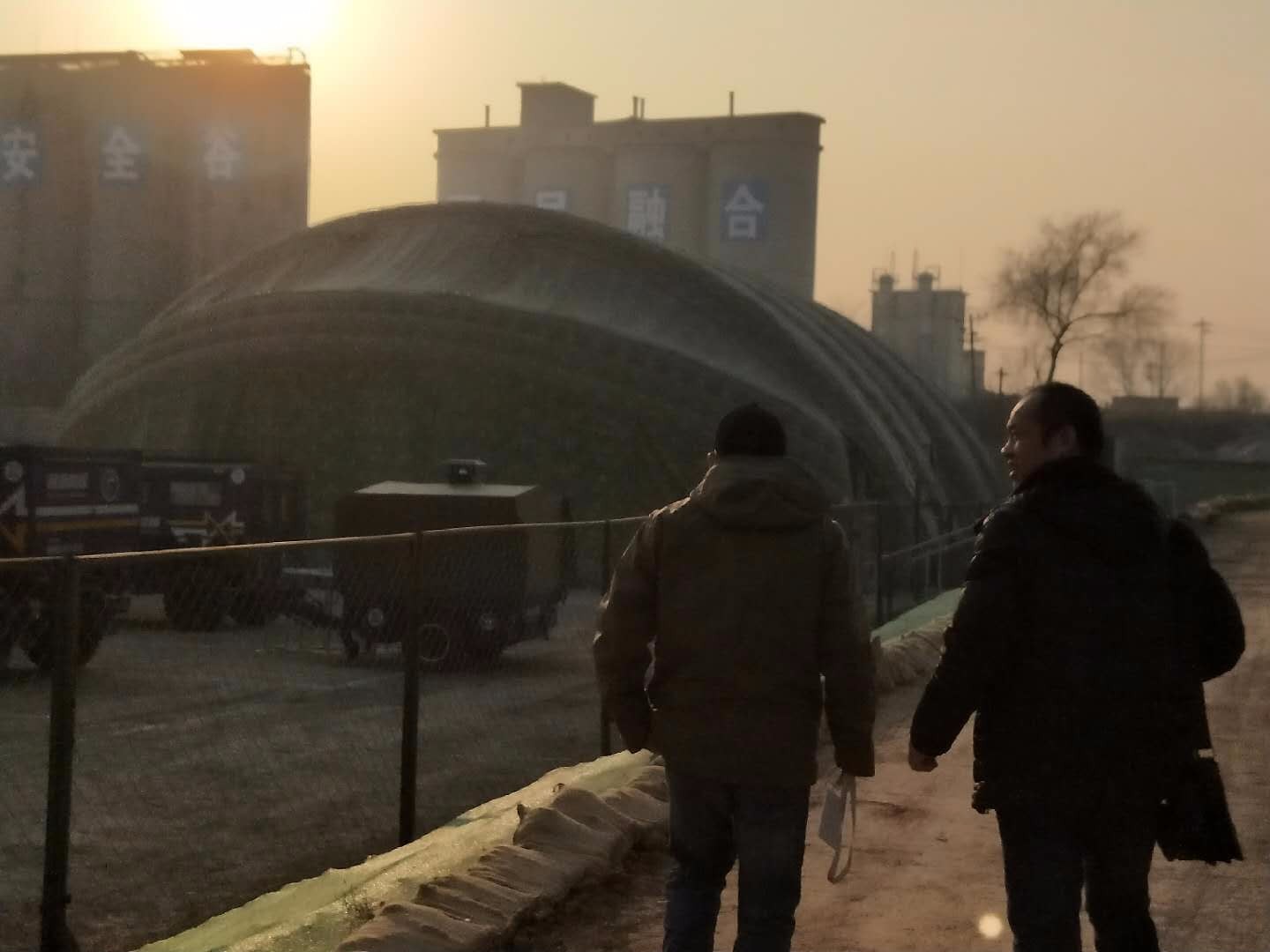 西工机库外罩图
